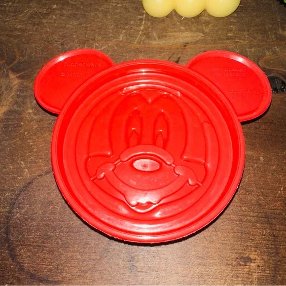 Vintage Tupperware Disney Mickey Mouse Lid Container - Picture 8 of 8